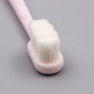 แปรงสีฟันสำหรับผู้ใหญ่ ขนแปรงนุ่ม 18.1 ซม. ไนลอน ใช้ในบ้าน - Product Image 2