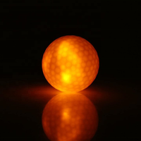 Balles de golf LED lumineuses activées par la lumière, 7 couleurs, pour sports nocturnes, sans minuterie, restent allumées, faciles à activer et à éteindre, cadeaux de golf parfaits