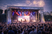 Scène mobile extérieure sur semi-remorque S465, plateforme de scène hydraulique robuste pour les tournées de concerts et la location d'événements