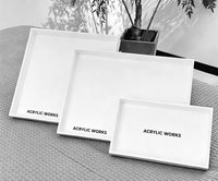 Plateau de service en acrylique élégant avec logo personnalisé pour la maison, la salle de bain, le rangement de cosmétiques et le rangement de maquillage