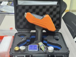 Analyseur laser portatif professionnel pour alliages <span class=keywords><strong>d</strong></span>'aluminium coulés <span class=keywords><strong>et</strong></span> forgés - Outil CND <span class=keywords><strong>rapide</strong></span> <span class=keywords><strong>et</strong></span> précis - Product Image 4