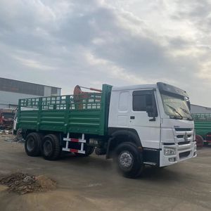 <span class=keywords><strong>รถ</strong></span>บรรทุกสินค้า<span class=keywords><strong>มือ</strong></span><span class=keywords><strong>สอง</strong></span> 10 ล้อ 20 ฟุต ยี่ห้อ HOWO 6x4 Sinotruck Howo แบบมีรั้ว - Product Image 1