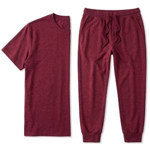 Conjunto Deportivo Personalizado al por Mayor de Alta Calidad, Camiseta y Pantalones Jogger Ajustados Minimalistas de Algodón para Hombre - Product Image 2