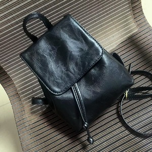 Mochila Minimalista de Cuero Marrón para Mujer, Bolso de Hombro Compacto para Uso Diario, Otoño 2026, Capacidad de 20-35L, Color Sólido, JM-44 - Product Image 3