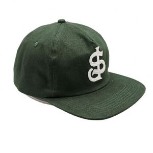 Gorra Snapback de 5 Paneles con Bordado Personalizado de Cadena - Product Image 1