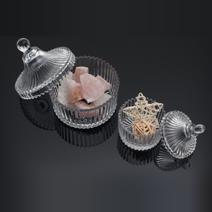 Conteneur de bougie en verre miniature pour mariage en gros <span class=keywords><strong>personnalisé</strong></span>, recyclable, porte-bougie en verre gaufré avec du <span class=keywords><strong>bois</strong></span> pour un usage domestique - Product Image 5