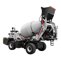 Camion malaxeur à béton compact autochargeur de 3 à 5 m³ avec moteur et transmission intégrale à quatre roues à couple de charge élevé