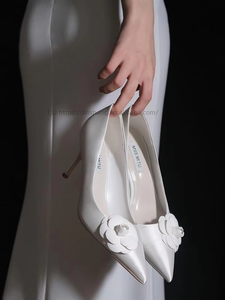 New Women's White British Style Stiletto Wedding High <b>Heel</b> Camellia Flower Pearl Bridesmaid Pointed Summer Toe Pumps - Product Image 3