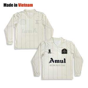 เสื้อฟุตบอลแขนสั้นผ้าโพลีเอสเตอร์100% แห้งเร็วระบายอากาศใช้ได้ทั้งชายและหญิง - Product Image 1