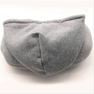 Oreiller de voyage ergonomique à capuche en coton gris uni pour le cou et le corps, idéal pour l'avion et la voiture, en livraison directe - Product Image 3