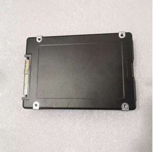 SSD d'entreprise PM9A3 7.68T MZQL215THBLA-00A07 – Disque SSD PM9A3 MZQL215THBLA-00A07 - Product Image 2