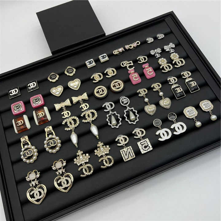 Wholesale Women Designer S Set Earrings Bracelet Necklace Jewelry Sets