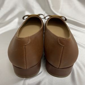 Mocassins plats en cuir de veau à bout carré avec boucle nœud papillon pour femme, grandes tailles, personnalisables avec logo, du 35 au 43 - Product Image 3