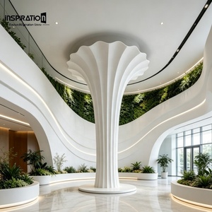 Colonnes torsadées contemporaines en <span class=keywords><strong>GRG</strong></span> avec des motifs ondulés sculpturaux, piliers luxueux en forme d'arbre floral pour la décoration haut de gamme des clubs - Product Image 1