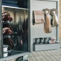 Armoire à Sellerie Équestre Personnalisée pour Chevaux – Coffre de Rangement pour Sellerie Extérieure