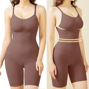 Body Sculptant Femme Confortable et Gainant à Couleur Unie, Sans Coutures, à Haute Élasticité pour Remonter les Fesses - Product Image 1