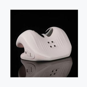 Masseur portatif 3D de cou d'impulsion avec la chaleur masseur de cou de traction de vibration d'impulsion de lumière rouge électrique pour le soulagement de douleur tissu profond - Product Image 1