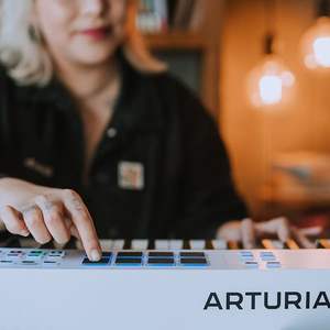 Arturia KeyLab Essential Clavier MIDI 49-61-88 Touches Workstation Arrangeur Contrôleur <span class=keywords><strong>Compositeur</strong></span> Piano Électronique - Product Image 6