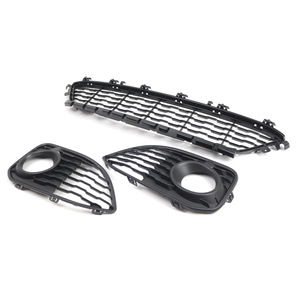 Grille inférieure du pare-chocs avant et enjoliveurs de phares antibrouillard pour BMW Série 1 F20 Sport 2015 2017 ABS Neuf - Product Image 3