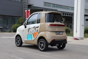 Fabricantes Chinos Exportan Vehículo Eléctrico de Cuatro Ruedas EEC COC L6e, Mini Auto Familiar con Motor de 3000W, Batería de 80AH, NEDC 101-300km - Product Image 3