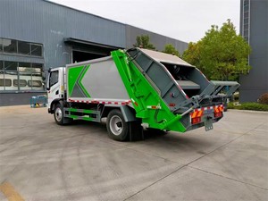 Camión de Basura Compactador Dongfeng de 10 Metros Cúbicos, Disponible con Estándares de Emisión Euro II, III, V y VI, Estable y Confiable - Product Image 5