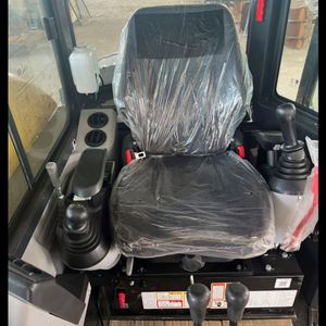 รถขุดขนาดเล็ก Liugong 9035F ใหม่ น้ำหนัก 3.5 ตัน ประหยัดน้ำมัน ดีเซล เหมาะสำหรับงานก่อสร้าง ขนย้ายดิน จัดส่งทั่วโลก คุ้มค่า ราคาประหยัด - Product Image 3