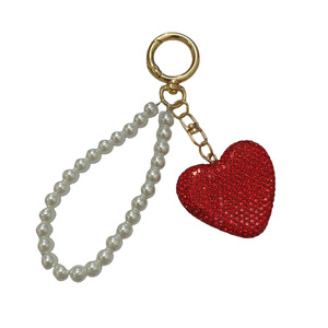 Llavero Creativo con Colgante de Corazón de Diamante, Cadena de Perlas, Accesorio Simple para Llaves de Coche, Hecho de Goma Resistente - Product Image 5