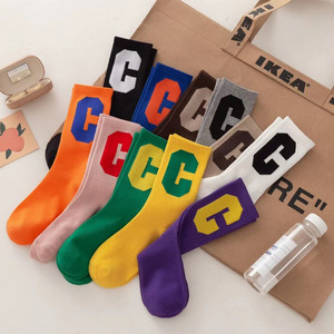 Chaussettes coréennes colorées à la lettre C, chaussettes mi-mollet pour femme, style influenceur, chaussettes en coton molletonné pour l'automne et l'<span class=keywords><strong>hiver</strong></span> - Product Image 1