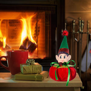 Adorno Navideño Personalizado de Muñeco de Nieve de Lona a Cuadros Rojos y Blancos para Colgar en el Árbol - Product Image 1