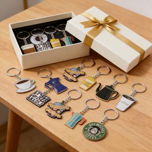 Llavero Personalizado ODM con Temática de Café, Llavero de Metal Esmaltado en Color Pantone, para Regalos Promocionales de Marcas de Café - Product Image 1