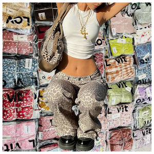 Ropa Usada al por Mayor para Mujer: Fardos de Tops Cortos, Camisetas y Vestidos Casuales, Entrega Aleatoria - Product Image 4