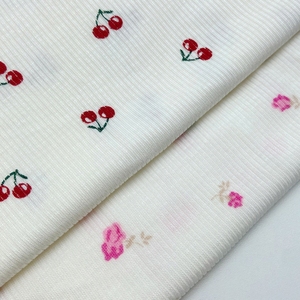 Diseño Personalizado con Pequeños Motivos Florales, 96% <span class=keywords><strong>Lyocell</strong></span>, 4% Spandex, Alta Elasticidad, Tejido de Punto 2x2, 200gsm, para Ropa de Estar en Casa - Product Image 3