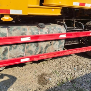 รถปั๊มคอนกรีต SANY 71 เมตร, 10x4 5 แกน, เครื่องยนต์ Deutz 550 แรงม้า, รถปั๊มคอนกรีตบูมยาว 55 ตัน พร้อมใบรับรองครบถ้วนสำหรับงานก่อสร้างอาคารสูง - Product Image 4
