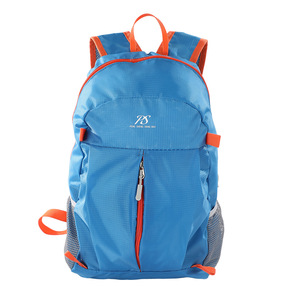 Mochila Portátil Ligera, Mochila Deportiva Informal Azul Unisex, Plegable, para Viajes y Senderismo, con Bolsillo Interior con Cremallera - Product Image 1