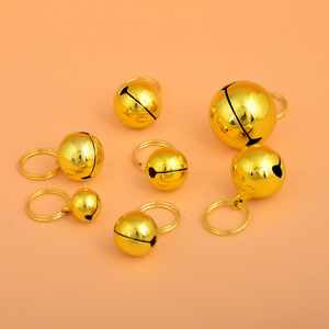 Accesorios de campanas para mascotas de lujo de Navidad coloridos al por mayor campana de Metal para collares de gato juguetes campana de perro de varios tamaños con anillo de resorte - Product Image 2