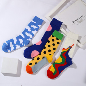 Personnalisé Drôle Sourire Lapin Nuage Nourriture Hommes <span class=keywords><strong>Chaussettes</strong></span> En Coton <span class=keywords><strong>Pas</strong></span> <span class=keywords><strong>Cher</strong></span> Équipage Charte Robe Casual <span class=keywords><strong>Fantaisie</strong></span> <span class=keywords><strong>Chaussettes</strong></span> Pour Hommes - Product Image 5