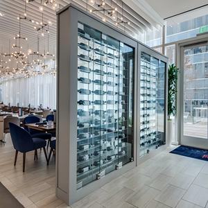 Moderno Estante para Vinos de Madera Maciza y Acero Inoxidable para Hogar o Restaurante, Enfriador de Vino Montado en Pared, Ajustable en Altura del Piso al Techo, para Comedor - Product Image 3