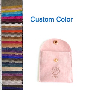 Bolsa de Joyería Personalizada de Gamuza Gruesa <span class=keywords><strong>Rosa</strong></span> Pálido con Botón de Metal Dorado <span class=keywords><strong>Rosa</strong></span> y Logotipo Dorado <span class=keywords><strong>Rosa</strong></span> - Product Image 5
