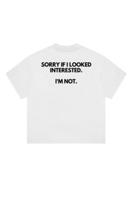 Camiseta de algodón blanca de manga corta con cuello redondo para hombre Just Kiss Me, con estampado de letras, ajuste holgado informal, antiarrugas, estilo urbano con pedrería. - Product Image 2
