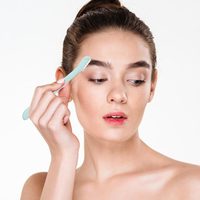 Outil de Dermaplaning et Rasoirs Faciaux Personnalisés à Marque Privée pour le Visage et les Poils, Rasoirs à Sourcils Multicolores de Haute Qualité