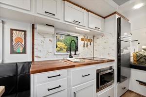 Precio Directo de Fábrica, Garantía de Compatibilidad, Caravana de Lujo de Fibra de Vidrio, Autocaravana Económica, Camioneta con Plataforma Plana en Venta - Product Image 3