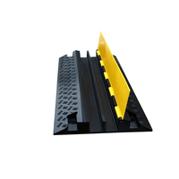 Chaînes extérieures Protecteur de câble Canal caoutchouc fait Heavy Duty Defender Roadway Durable Rampe de câble de sécurité