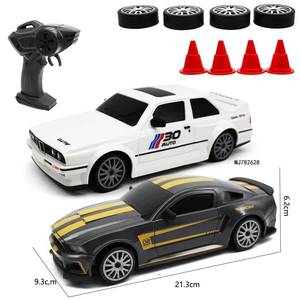 Coche de Carreras RC de Alta Velocidad con Derrape en las Cuatro Ruedas, Juguete de Coche de Carreras con Control Remoto de Escritorio, Coches de Simulación RC 2.4G con Control Remoto de Escritorio - Product Image 1