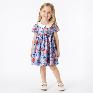 Robe pour filles à col Peter Pan imprimé pomme, en coton doux et respirant, idéale pour l'été et le quotidien, personnalisable avec logo. - Product Image 5