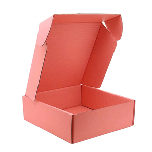 Boîte rigide pliable en carton ondulé recyclable pour vêtements en fourrure et chaussettes, avec logo de marque personnalisé, gaufrage rose, revêtement UV et pelliculage mat - Product Image 1