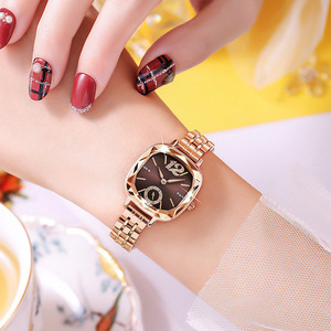 นาฬิกาข้อมือแฟชั่นสไตล์ยิปซีประดับ<span class=keywords><strong>ดอก</strong></span>ไม้และเพชรสำหรับผู้หญิง ขายส่งสำหรับการค้าต่างประเทศ ขายดี นาฬิกาควอตซ์ - Product Image 5