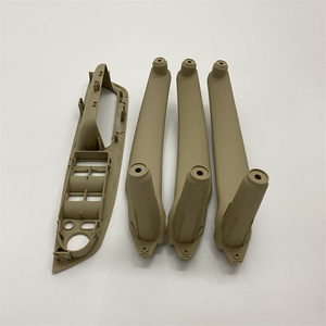 STZT 51416975779 <span class=keywords><strong>Tres</strong></span> piezas <span class=keywords><strong>de</strong></span> color crema para la manija interior del coche, reposabrazos trasero izquierdo 51416969403 para <span class=keywords><strong>BMW</strong></span> E70 E71 X5 - Product Image 3