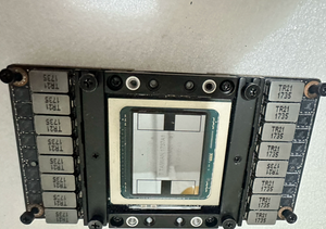 Scheda Acceleratrice GPU <span class=keywords><strong>NVIDIA</strong></span> Tesla V100 16GB con Connettore SXM2 per Calcolo AI e Apprendimento Profondo - Product Image 4