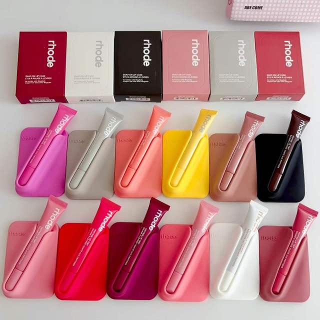 New Fashion Design Snapon Lip case Etui a Rouoe a Levre Magnetic Holder Lip Gloss case Mobile Phone Universal Lipstick Cover