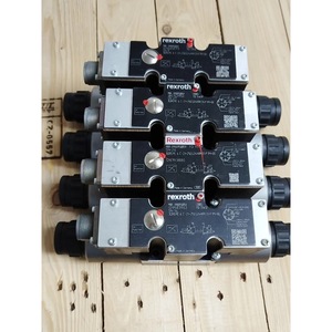 วาล์วปรับสัดส่วน Rexroth รุ่น 3DREPE 6 C-21-25EG24N9K31/F1M+00 ชิ้นส่วนไฮดรอลิกควบคุมอุตสาหกรรม - Product Image 2
